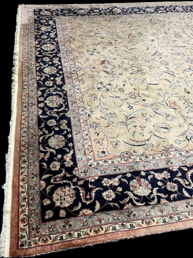 Tabriz carpet wool Iran mid 20th century 