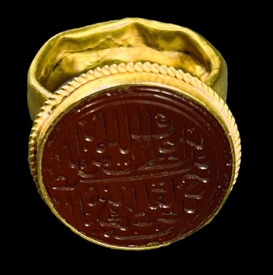24K Gold ring with red stone and Arabic poetry 