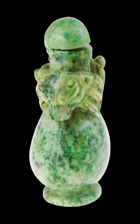 Chinese snuff bottle green 